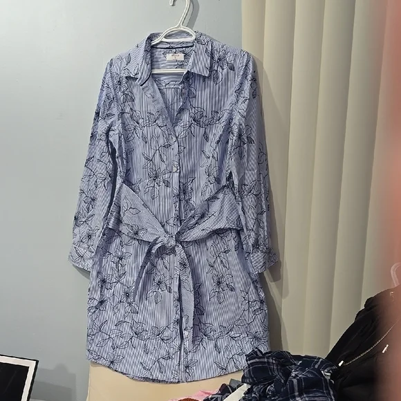UNTUCKit Blue Floral Striped Shirt Dress - Picture 1 of 6